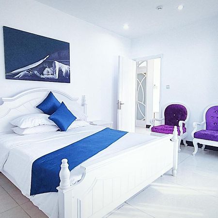 Queen Central Apartment Hotel Хошимин Экстерьер фото